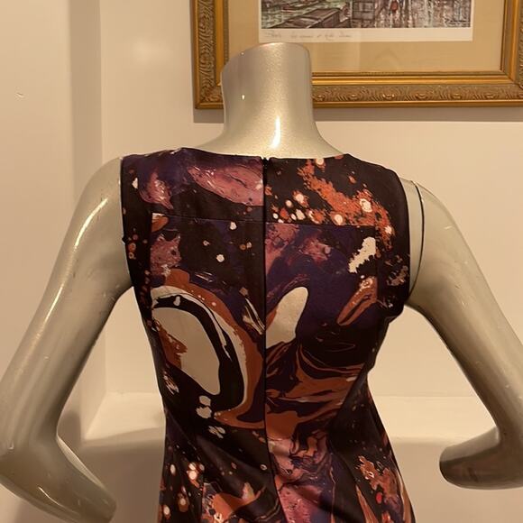 Karen Millen Abstract Print Sleeveless Mini Sheath Dress Purple  Size 4 New - Picture 10 of 16